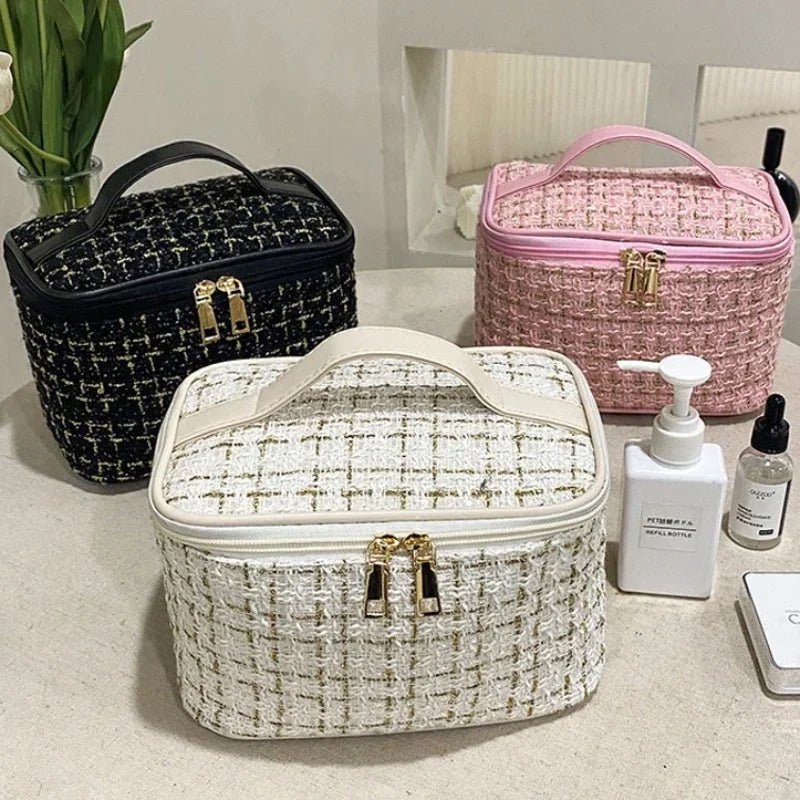 Trousse maquillage tricot blanc et rose – pochette cosmétique tendance