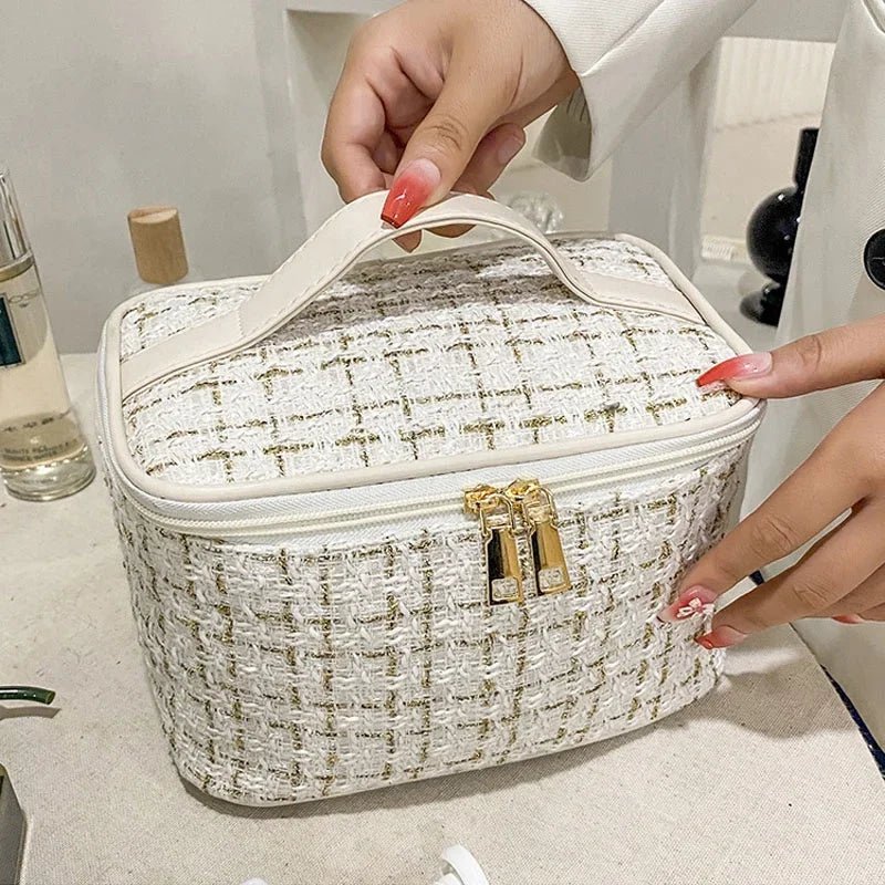 Trousse cosmétique tricot blanche avec fermeture sécurisée grande capacité