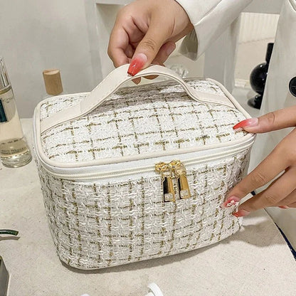 Trousse cosmétique tricot blanche avec fermeture sécurisée grande capacité